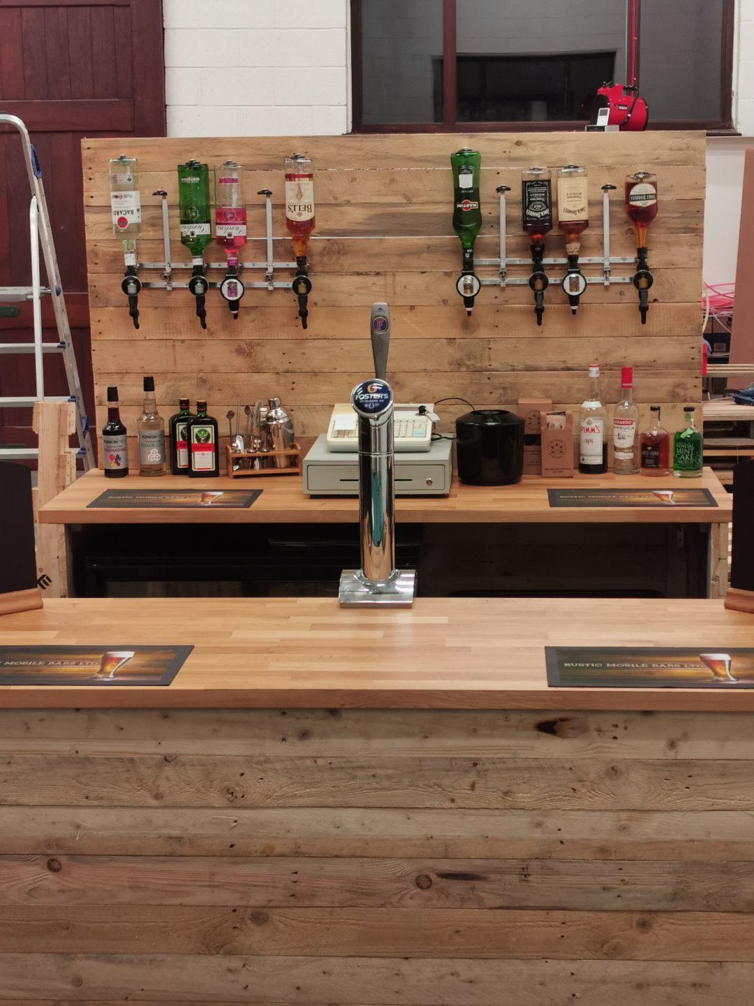 Rustic mobile bars - Horsebox Bars West Sussex